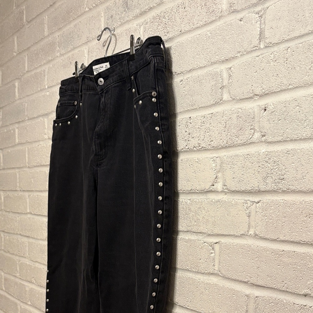 Abercrombie & Fitch Curve Love High Rise 90s Relaxed Jean with Studded Outseam